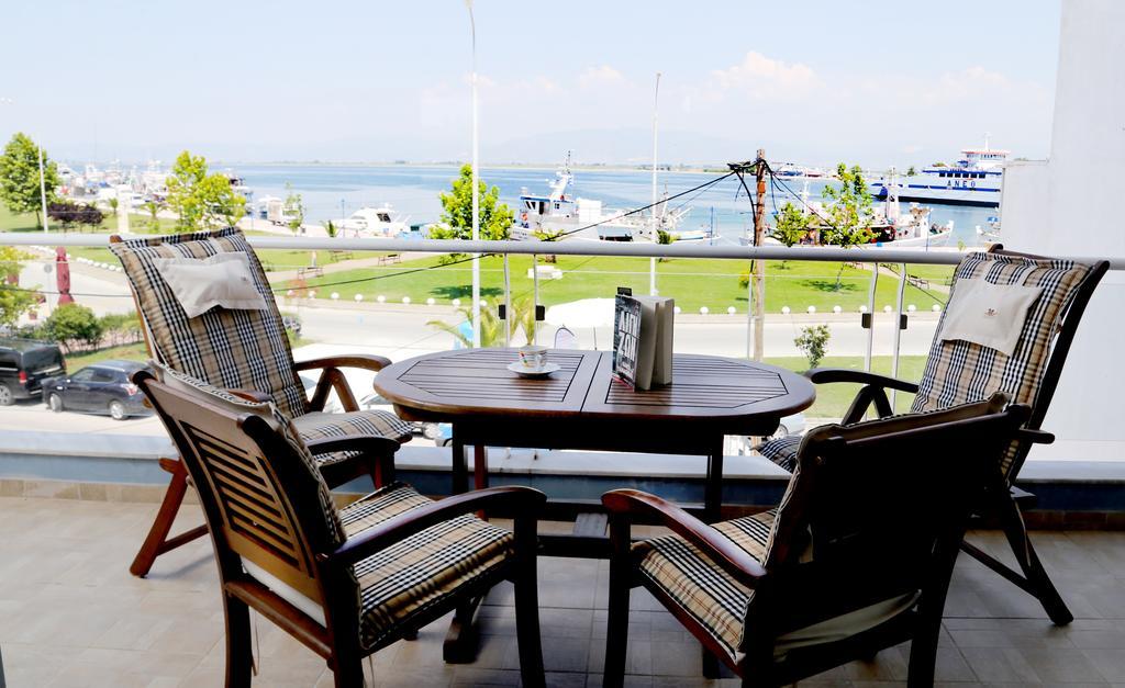 Konstantinos Luxury Apartment Keramotí Buitenkant foto